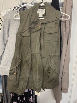 Olive Green Women’s Vest. Size XXS