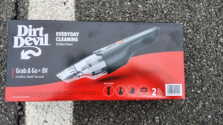 Red Devil Portable 8v Vacuum