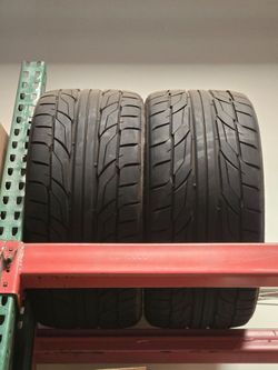 305/35/20 Nitto NT555 R Tires