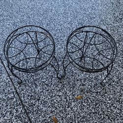 Short metal plant holders, plant stand