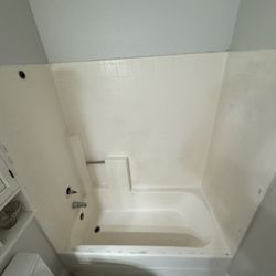 Fiberglass  Bathtub Walls Enclosure Reglaze