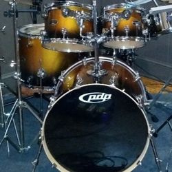 PDP LX 6 Piece Maple Drum Set