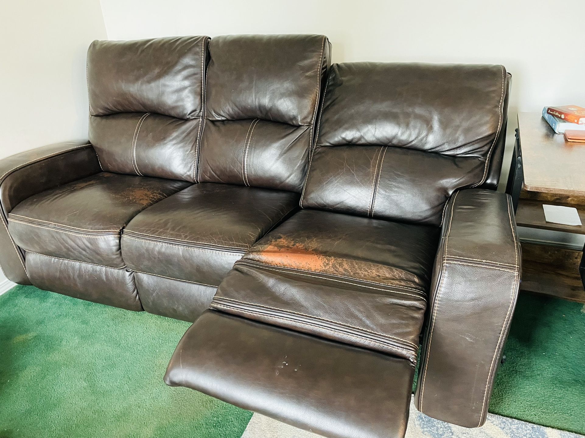 Couch With Two Recliners In It.