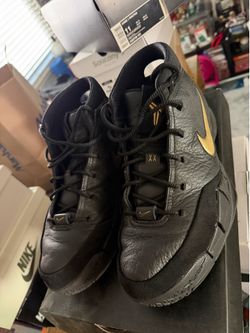 Kobe 1’s “Mamba day” Size 11