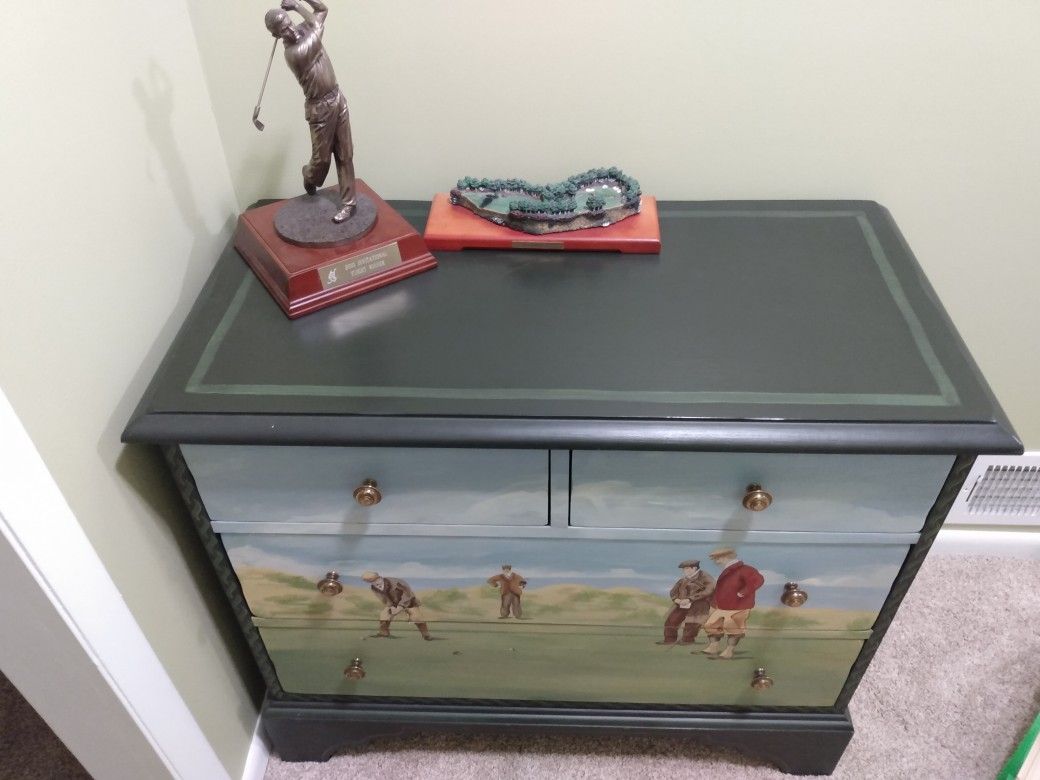 Golf Dresser Unique