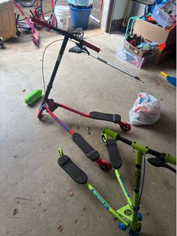 Flicker A3 and A1 wiggle scooters