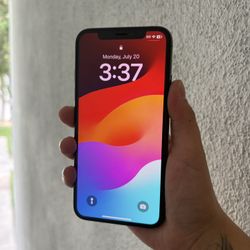 iPhone XS