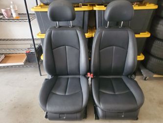 2007 2008 2009 Mercedes E350 Front And Rear Seats