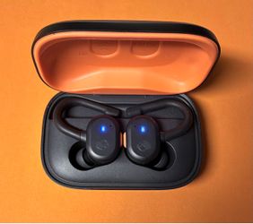 Skullcandy earbuds