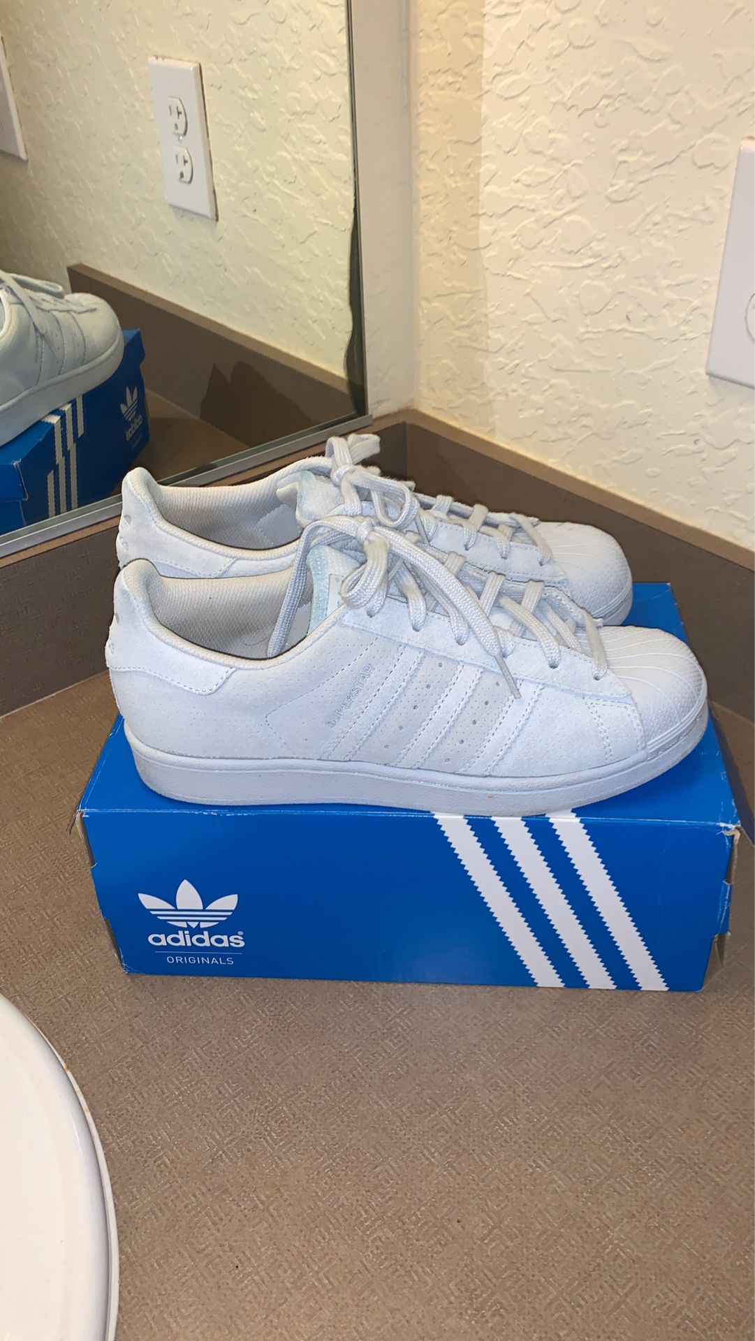 Adidas superstar Size