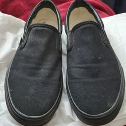 VANS   PERFECT CONDITION SIZE  9.5 ORIGINAL PRICE $65.