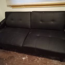 Love Seat in Good Condition