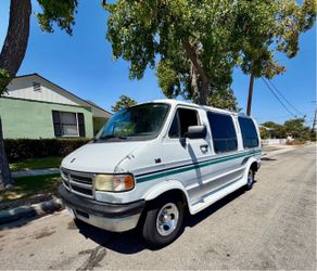 1995 Dodge Ram Van