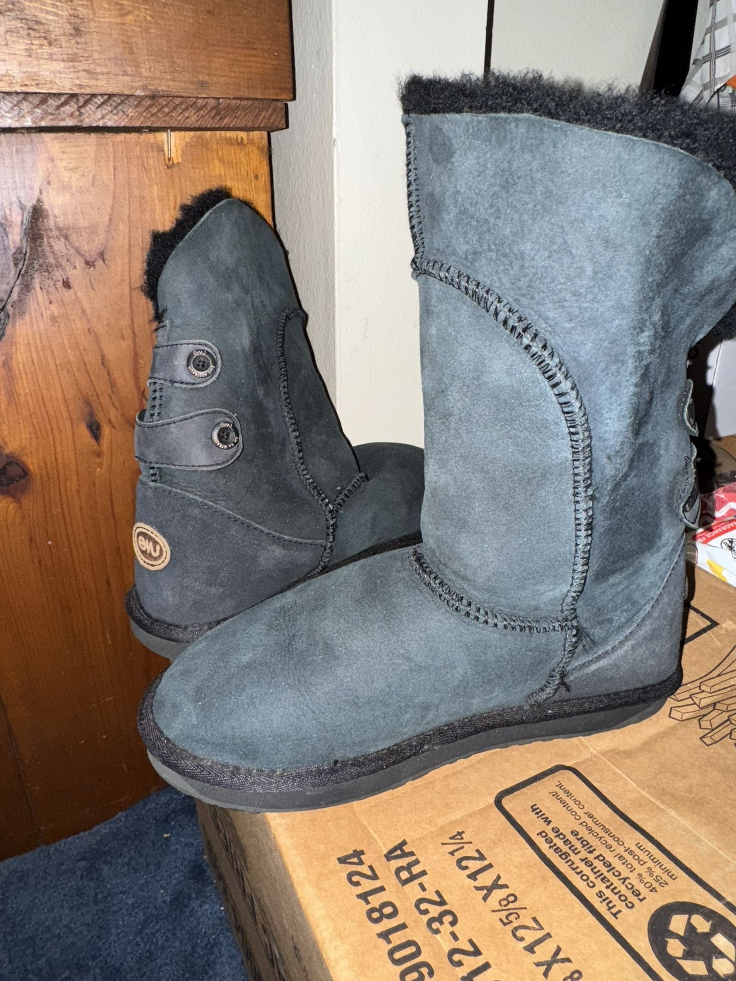 EMU Boots