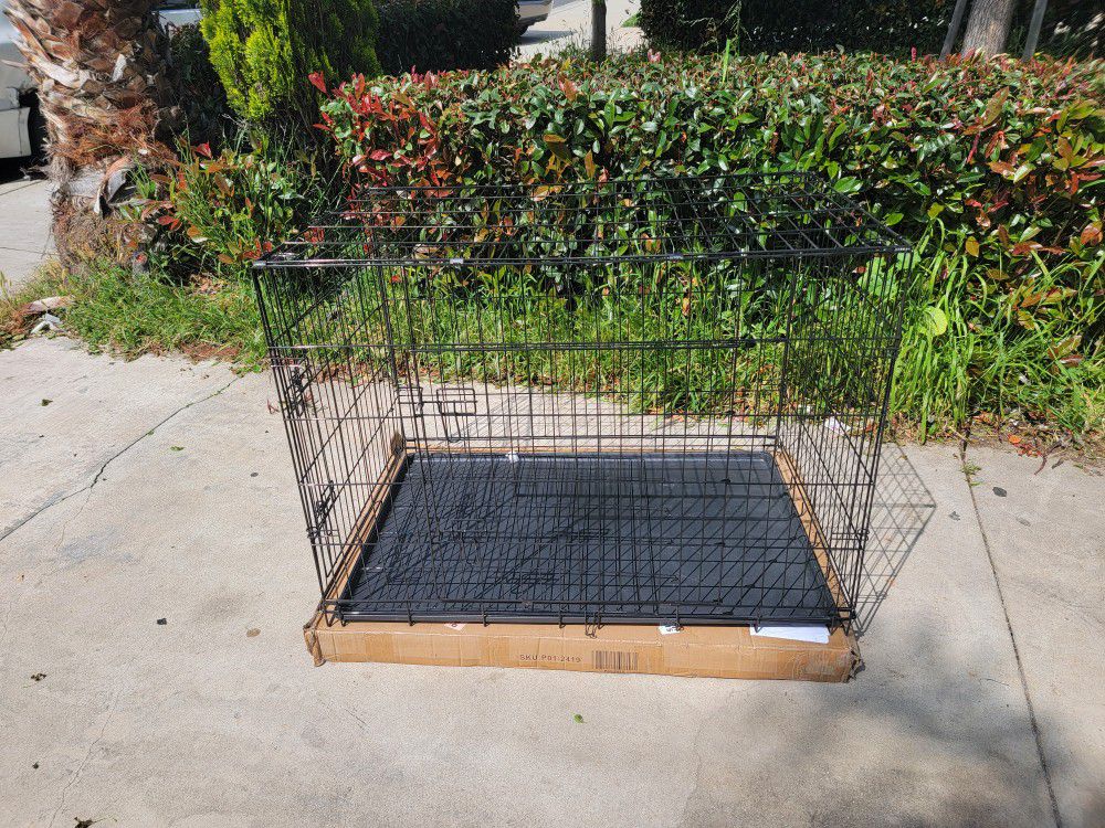 Brand New Extra Large Crate For Dogs Or Cats 