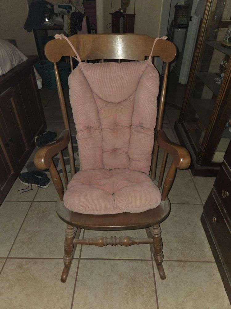 Ethan Allen Rocking Chair 