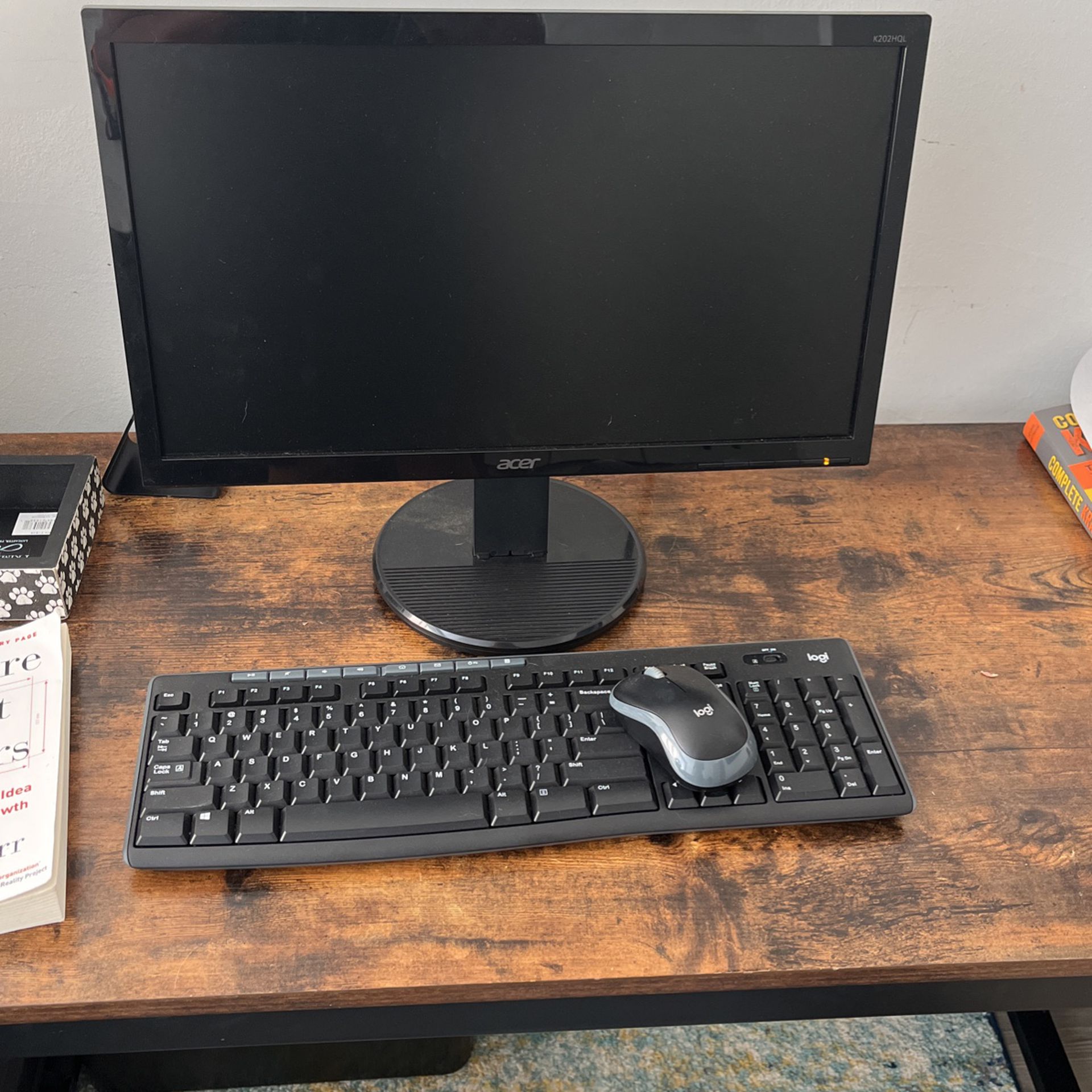 19.5 Acer Monitor and Logi Mouse keyboard 