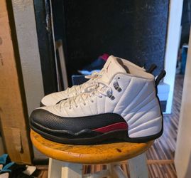 Jordan taxi flip good cond. Sz 8.5 $135
