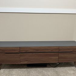 TV Stand 71”