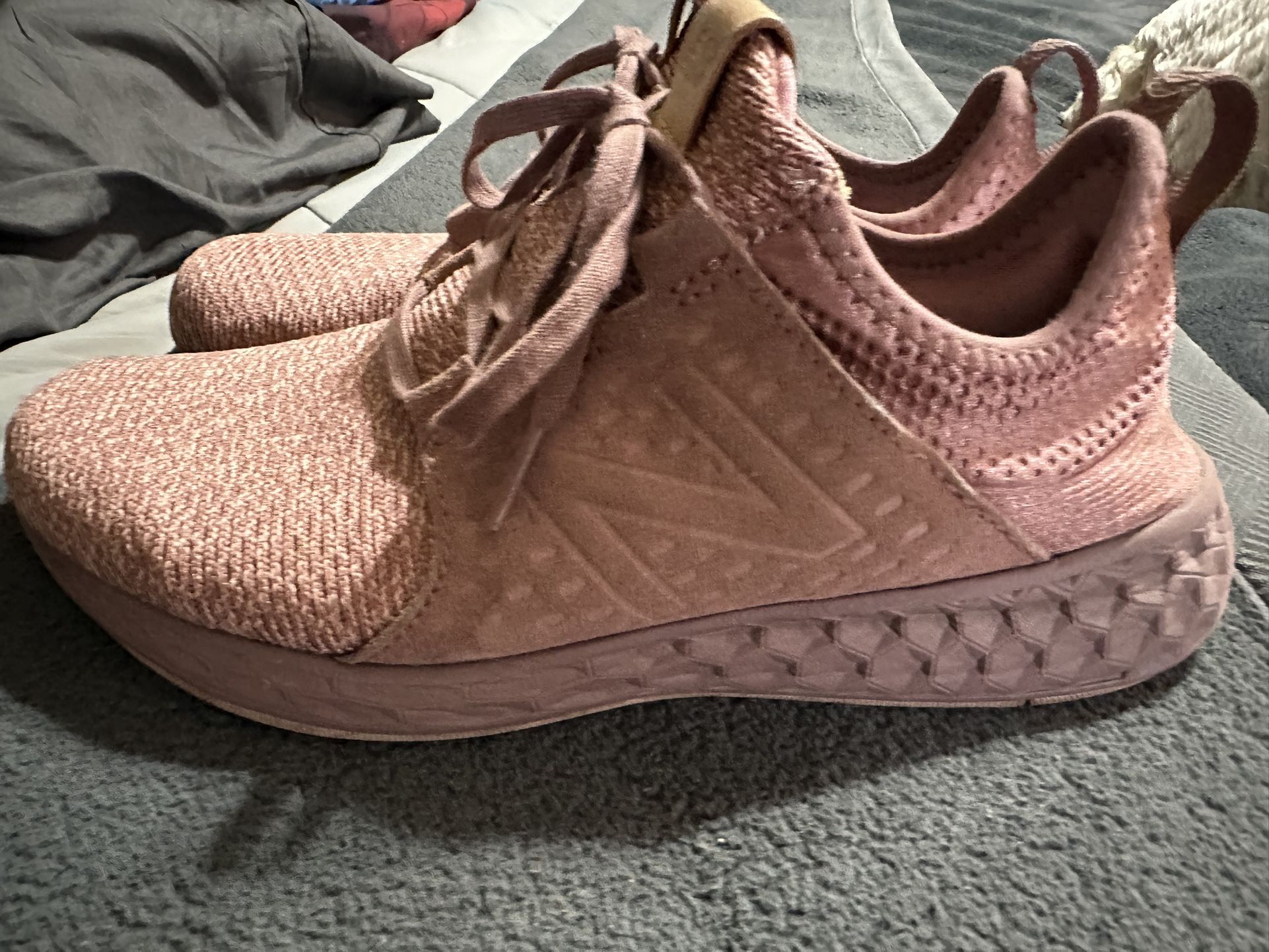 New Balance Fresh Foam Cruz Size 9
