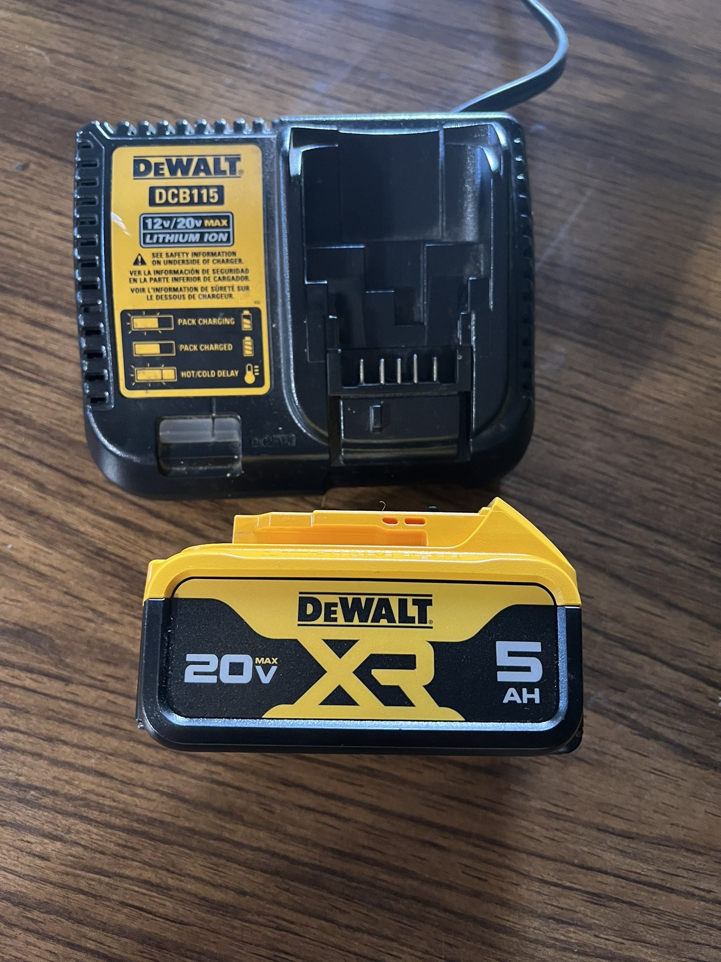 Dewalt 20v Battery 5ah And Charger