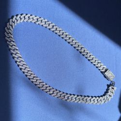 Iced Out Zirconia Cuban Link Chain (20 Inches) NEW