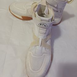 UNISEX APL WHITE SIZE: (US) M 6.5 W 8