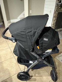 Travel system (only used1 month)