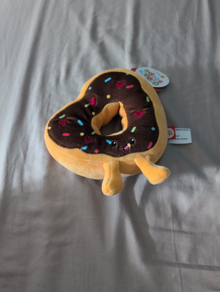 Giggle Scape Heart Donut Stuffed Animal