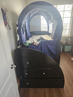 Children Bunk Bed With Matresses And Blue Canopy 