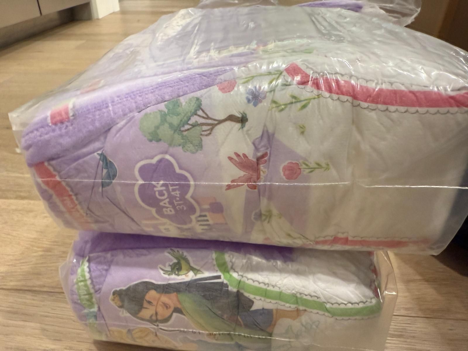 Huggies Pull Ups Plus 3T-4T Diapers. 75+ Count