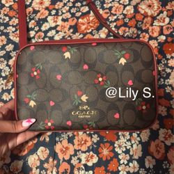 Coach Jes Crossbody In Signature Canvas With Heart Petal Print