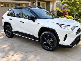 Toyota RAV4 XSE Hybrid 2020