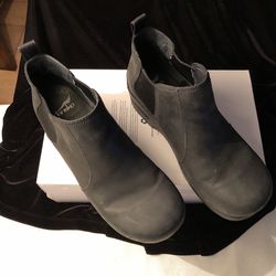 Dansko  10 .5.  Black Shoes 