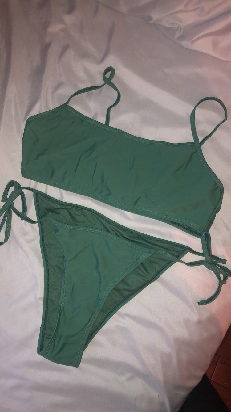 New Betty Jade Bikini 🫒