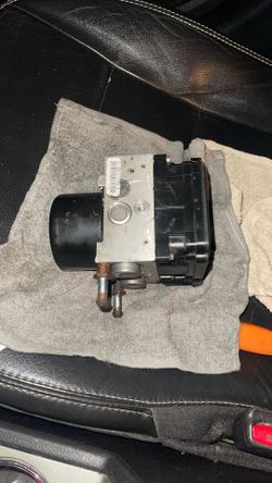 2010 FORD FUSION HYBRID ABS MODULE WORKING PERFECTLY FINE