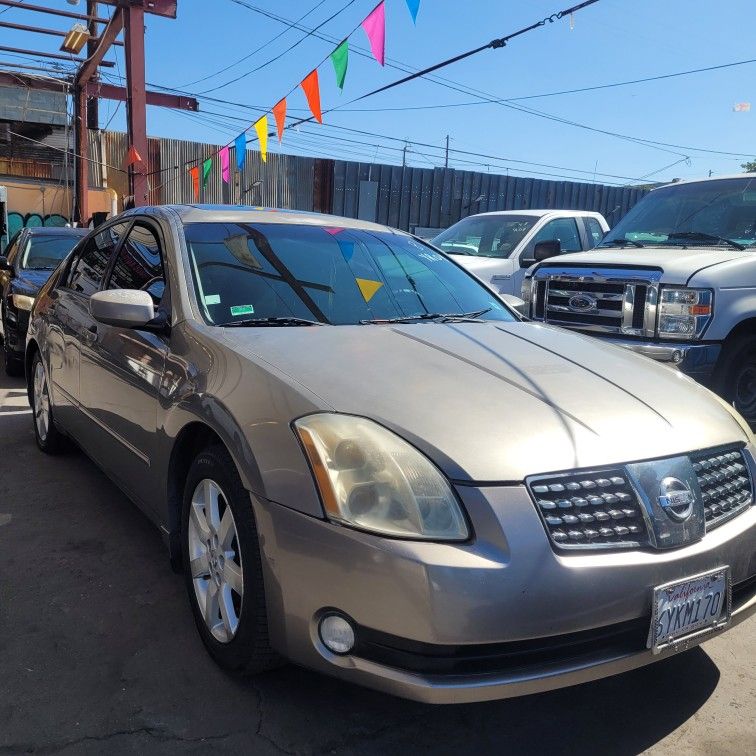 2004 Nissan Maxima