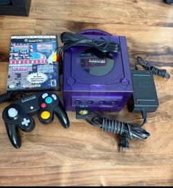 Nintendo GameCube Gaming System Bundle