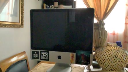 Apple Monitor Sticker Removed If You Want  Work Good 