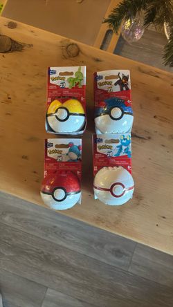 Pokémon Mega Mantel (Building Toy)