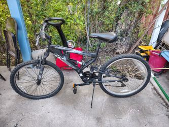 Hyper Bicycles 26-inch Havoc Full Suspension Mountain Bike.