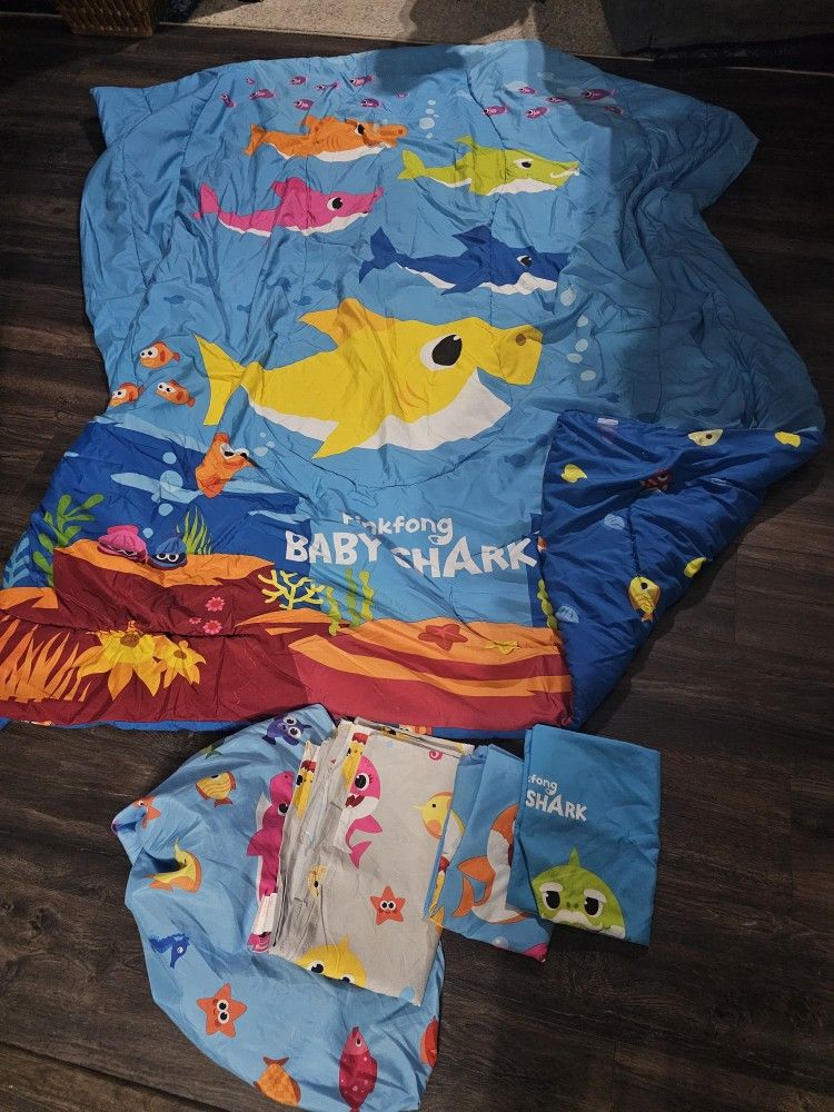 Baby Shark Twin Bed Set