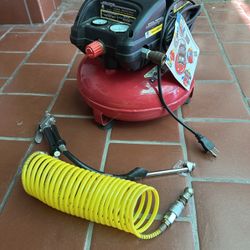 Portable pancake air compressor