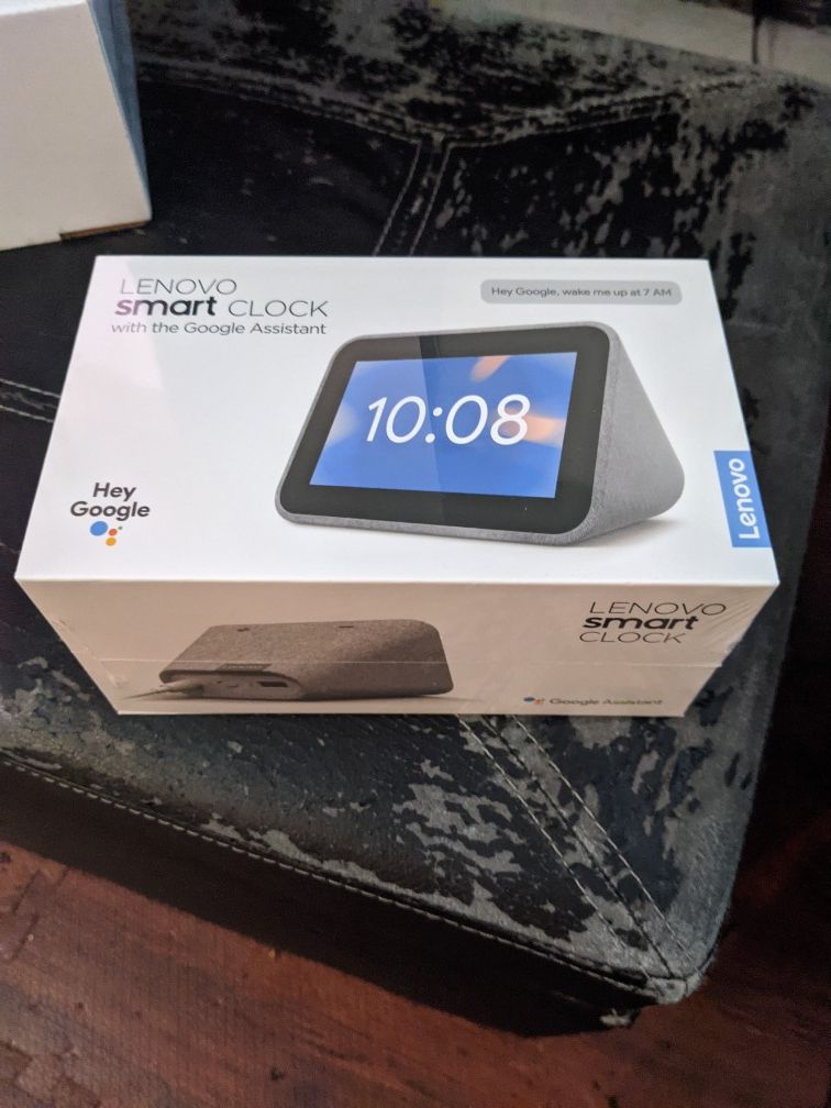 Lenovo Smart Clock with Google Assistant