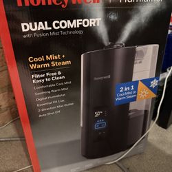 BRAND NEW Honeywell Dual Comfort Cool + Warm Mist humidifier