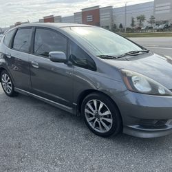 2013. HONDA. FIT