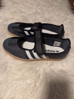 WOMENS ADIDAS SAMBA JANE SIZE 7