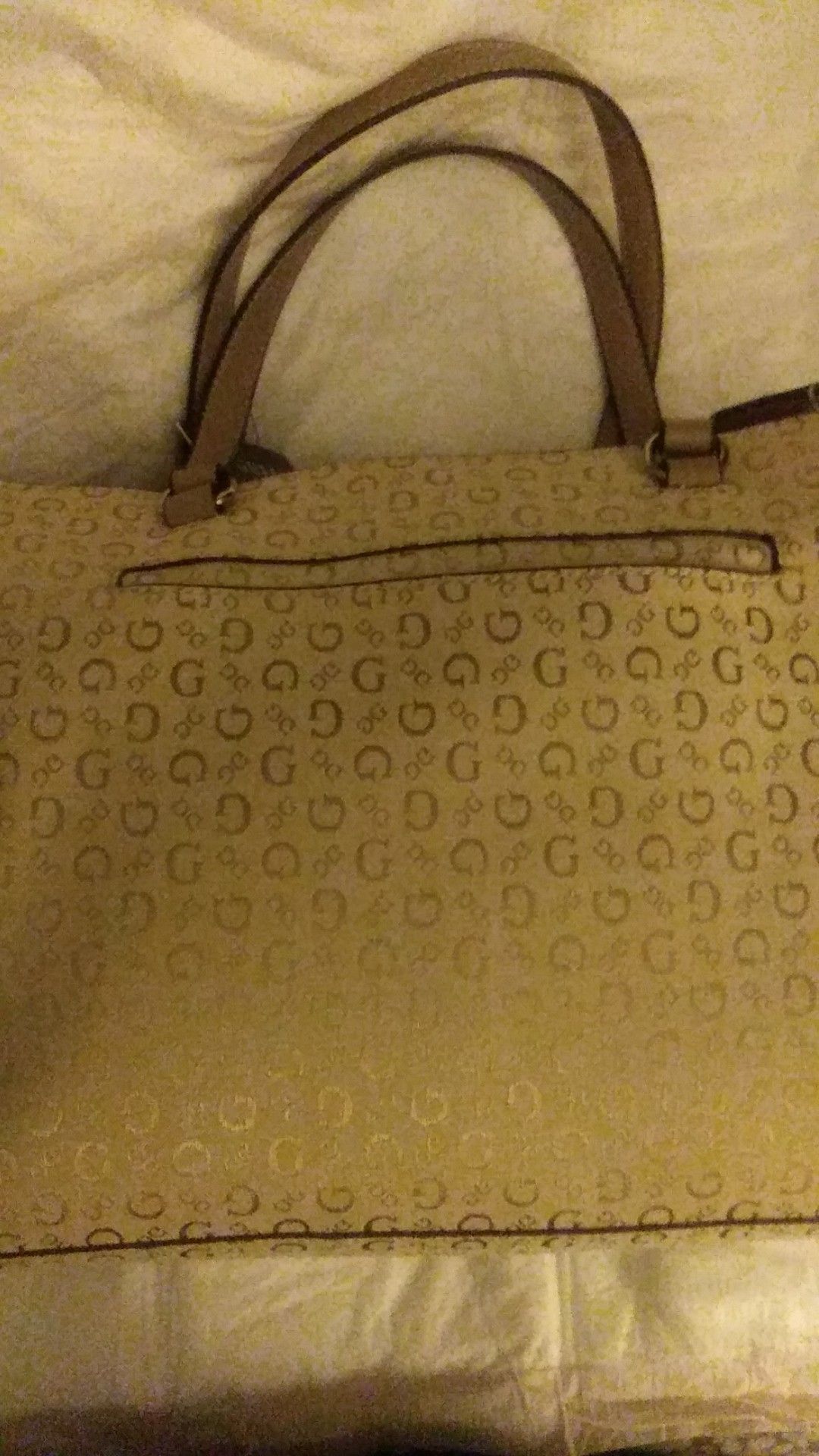 Guess purse 50$ Clothing