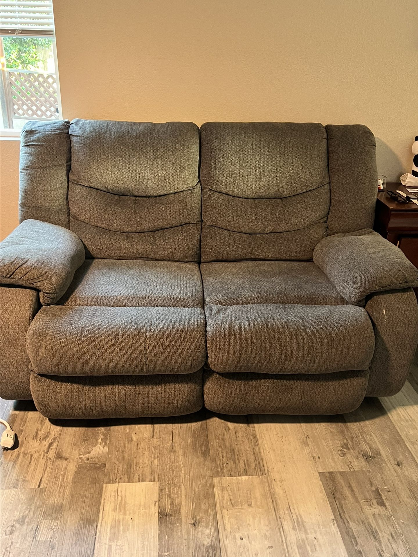 Loveseat Recliner 