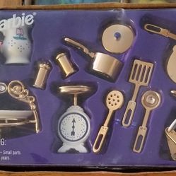 1997 Barbie Pretty Treasures Cookware Set ( Never Opened)
